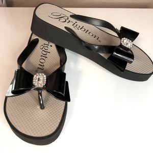 NWOT Brighton Jewel Bow Platform Flip Flops size 8